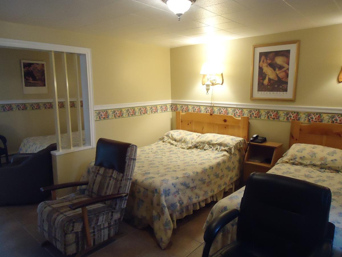 Motel Cote Rivière-du-Loup Eksteriør bilde