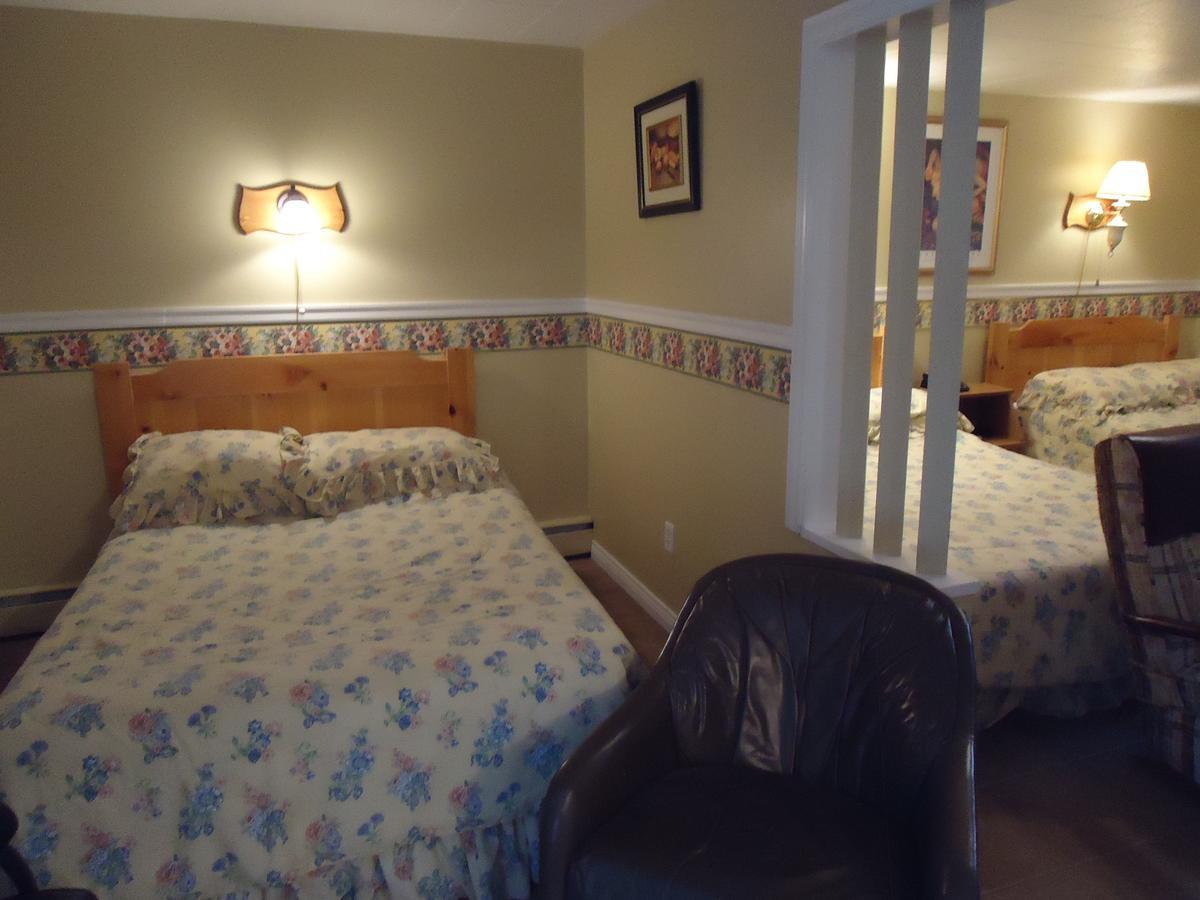 Motel Cote Rivière-du-Loup Eksteriør bilde