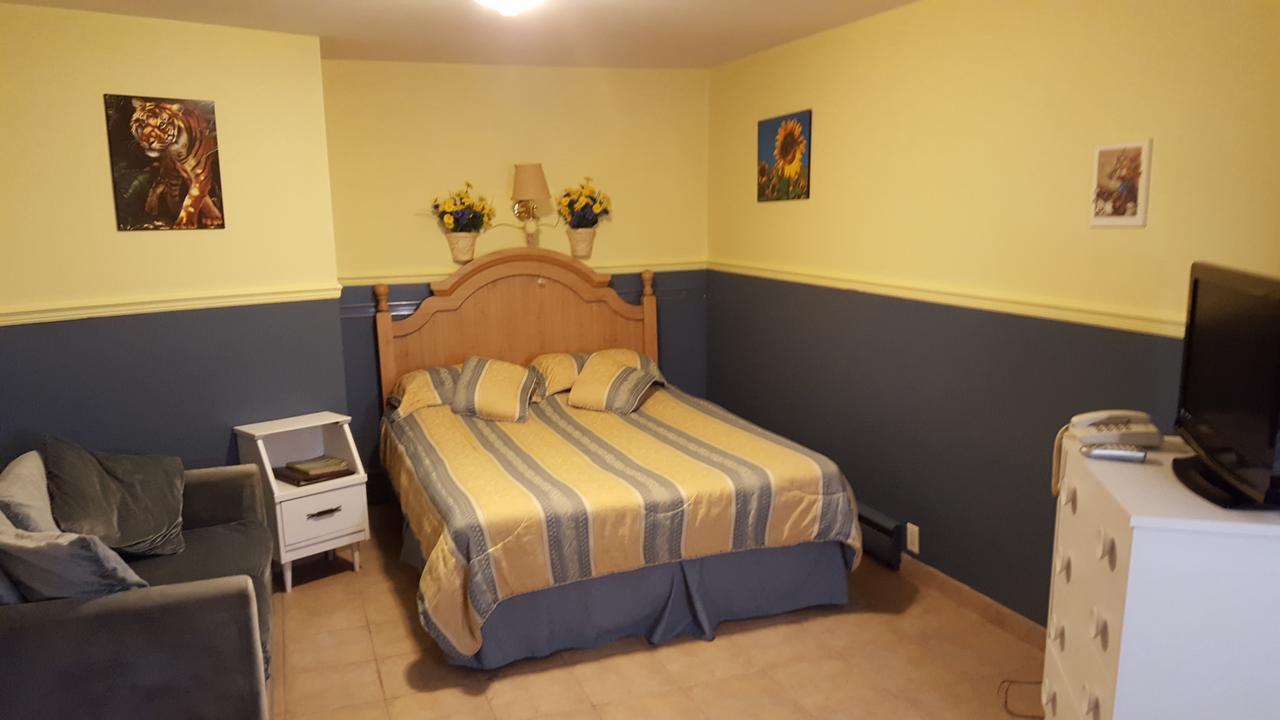 Motel Cote Rivière-du-Loup Eksteriør bilde